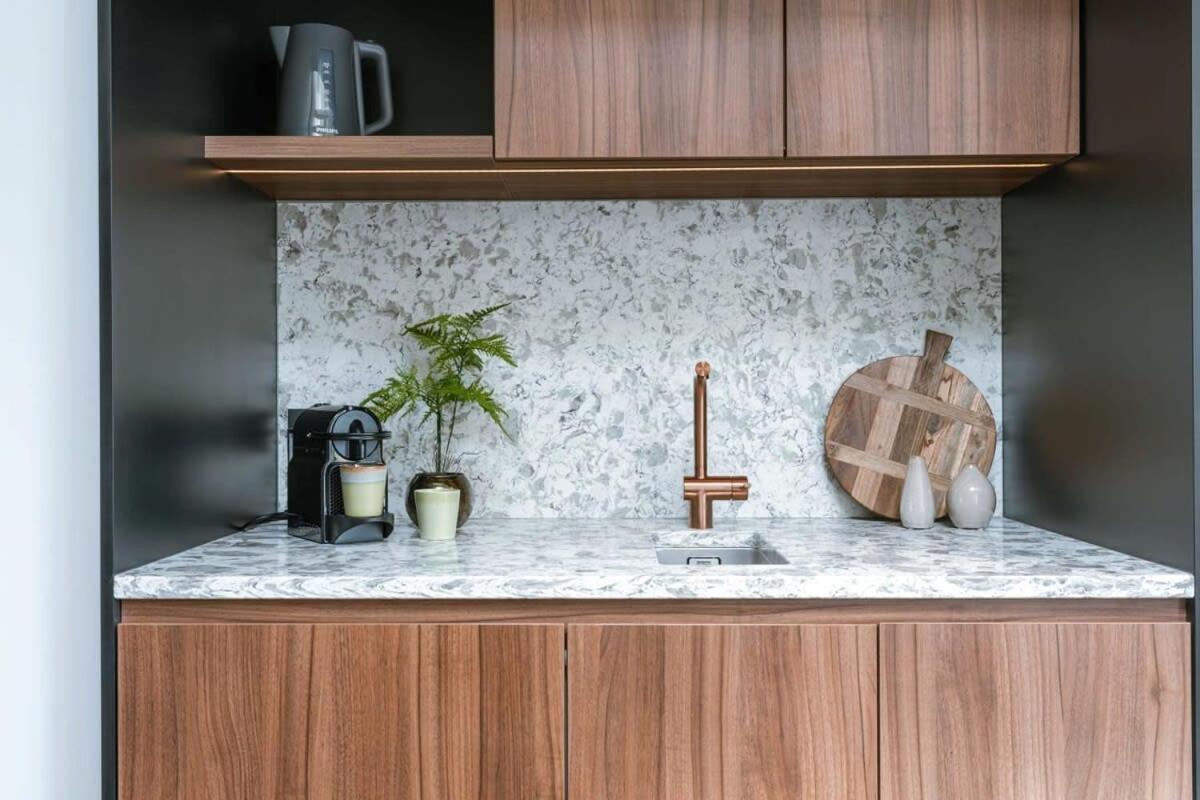 Huswell - Urban Getaway In The Heart Of Antwerp Apartment Bagian luar foto